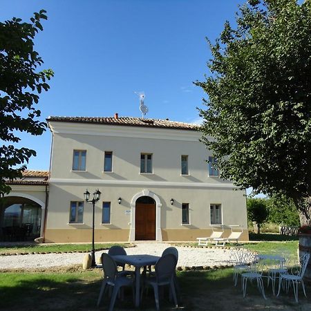 Villa Marietta Country House - Marche Montemaggiore al Metauro エクステリア 写真