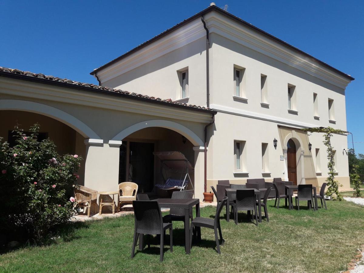 Villa Marietta Country House - Marche Montemaggiore al Metauro エクステリア 写真