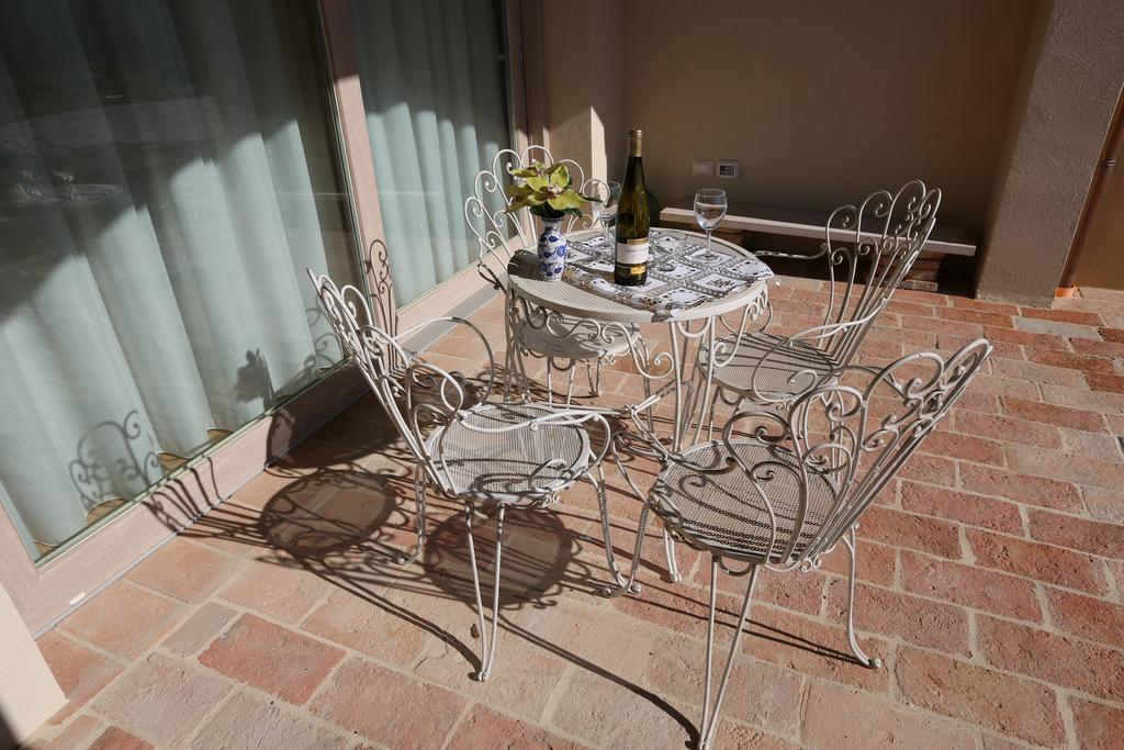 Villa Marietta Country House - Marche Montemaggiore al Metauro エクステリア 写真