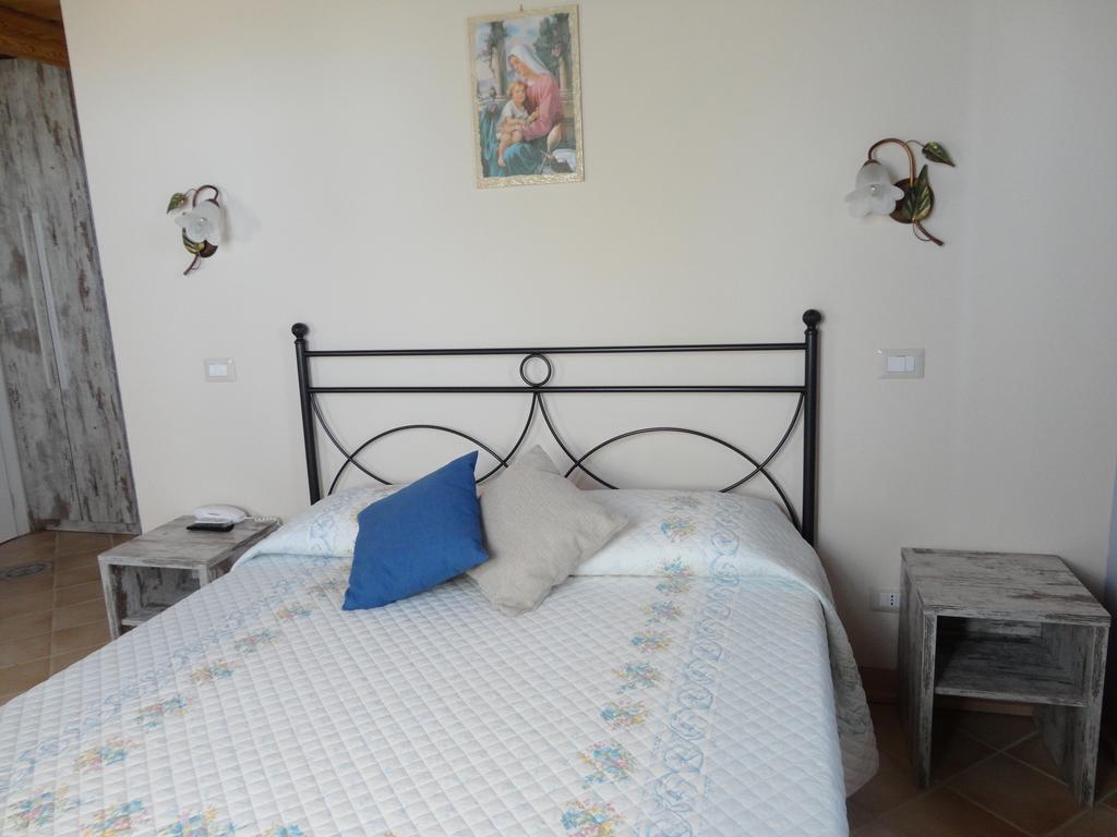 Villa Marietta Country House - Marche Montemaggiore al Metauro エクステリア 写真