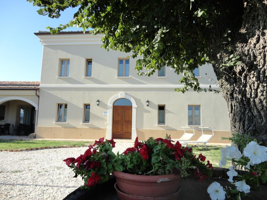 Villa Marietta Country House - Marche Montemaggiore al Metauro エクステリア 写真