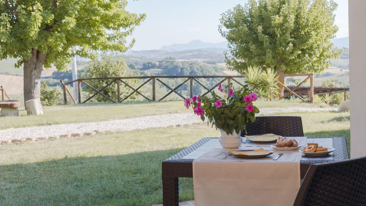 Villa Marietta Country House - Marche Montemaggiore al Metauro エクステリア 写真