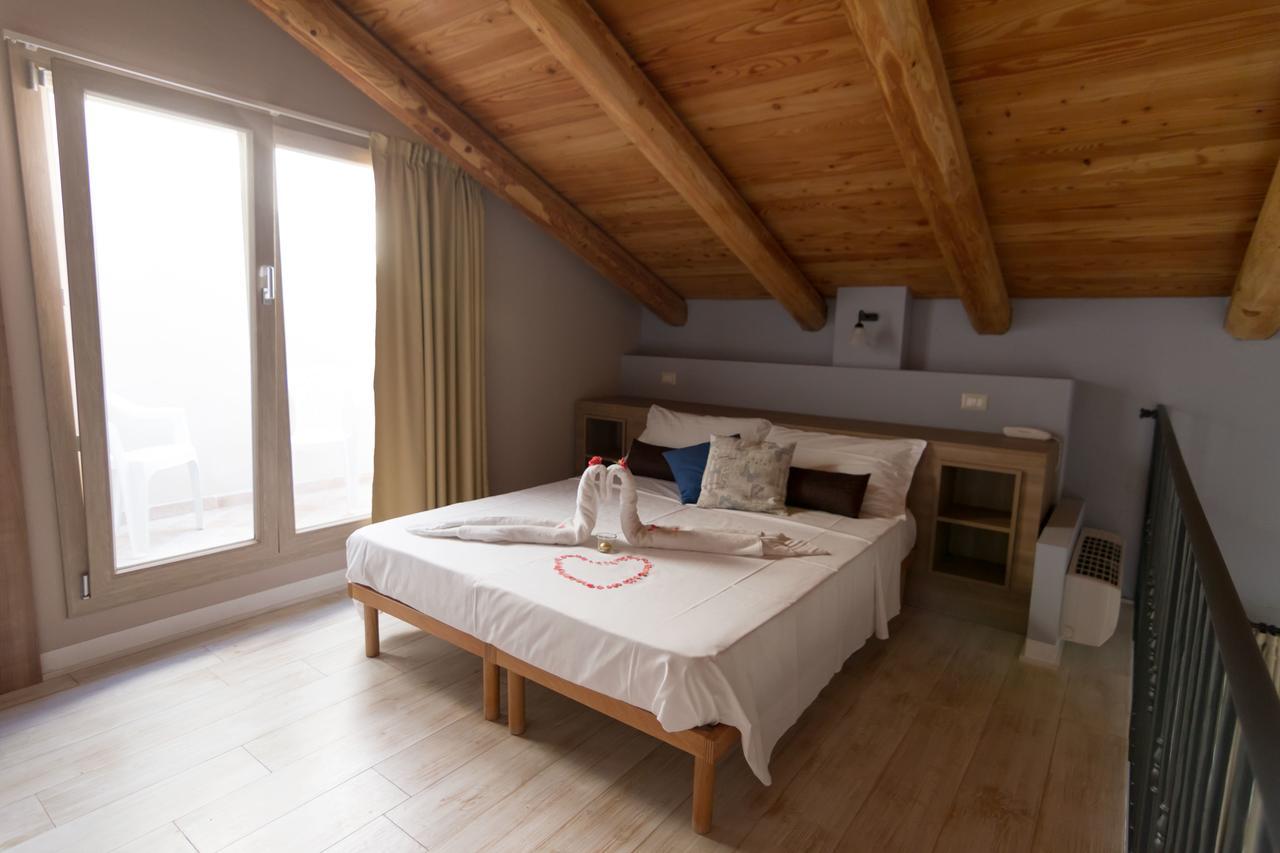 Villa Marietta Country House - Marche Montemaggiore al Metauro エクステリア 写真
